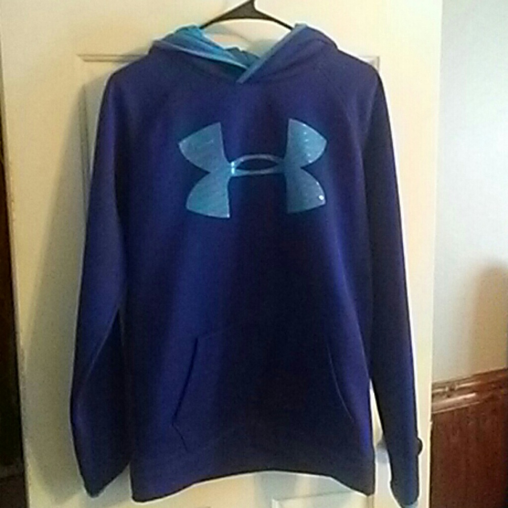 Boys Youth XL Under Armour Hoodie